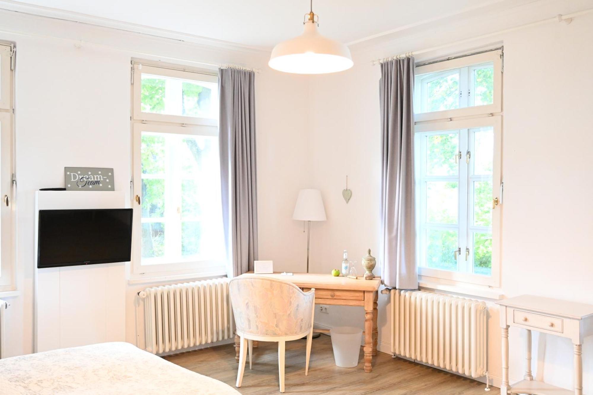 Landsitzhotel Und Seminarium Peterhof Hodorf المظهر الخارجي الصورة
