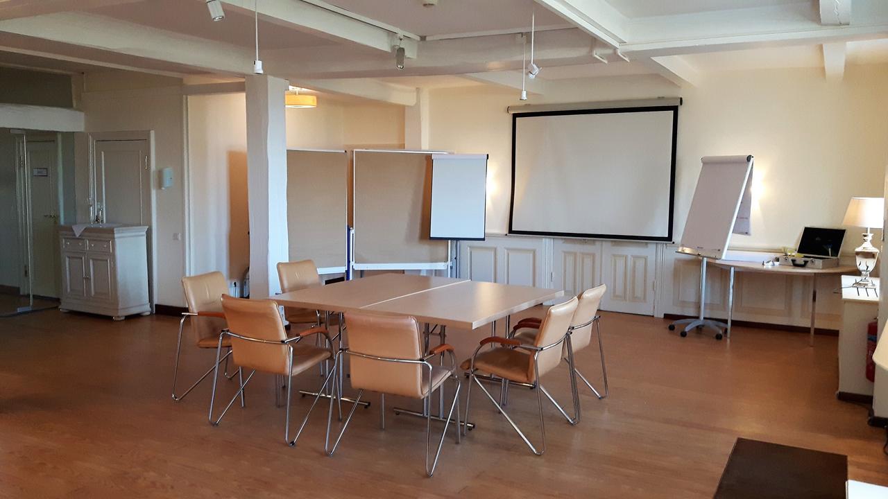 Landsitzhotel Und Seminarium Peterhof Hodorf المظهر الخارجي الصورة